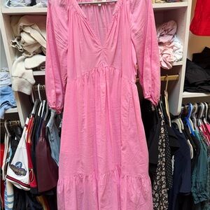 XiRENA Vibrant Pink Long Sleeve Dress